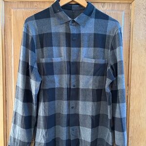 lululemon soft knit overshirt: black heather es graphite grey large